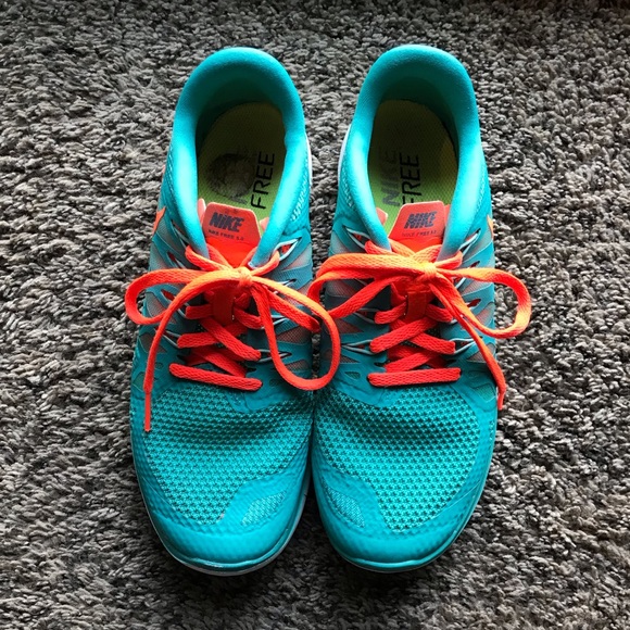 Nike Shoes - Nike Free 5.0